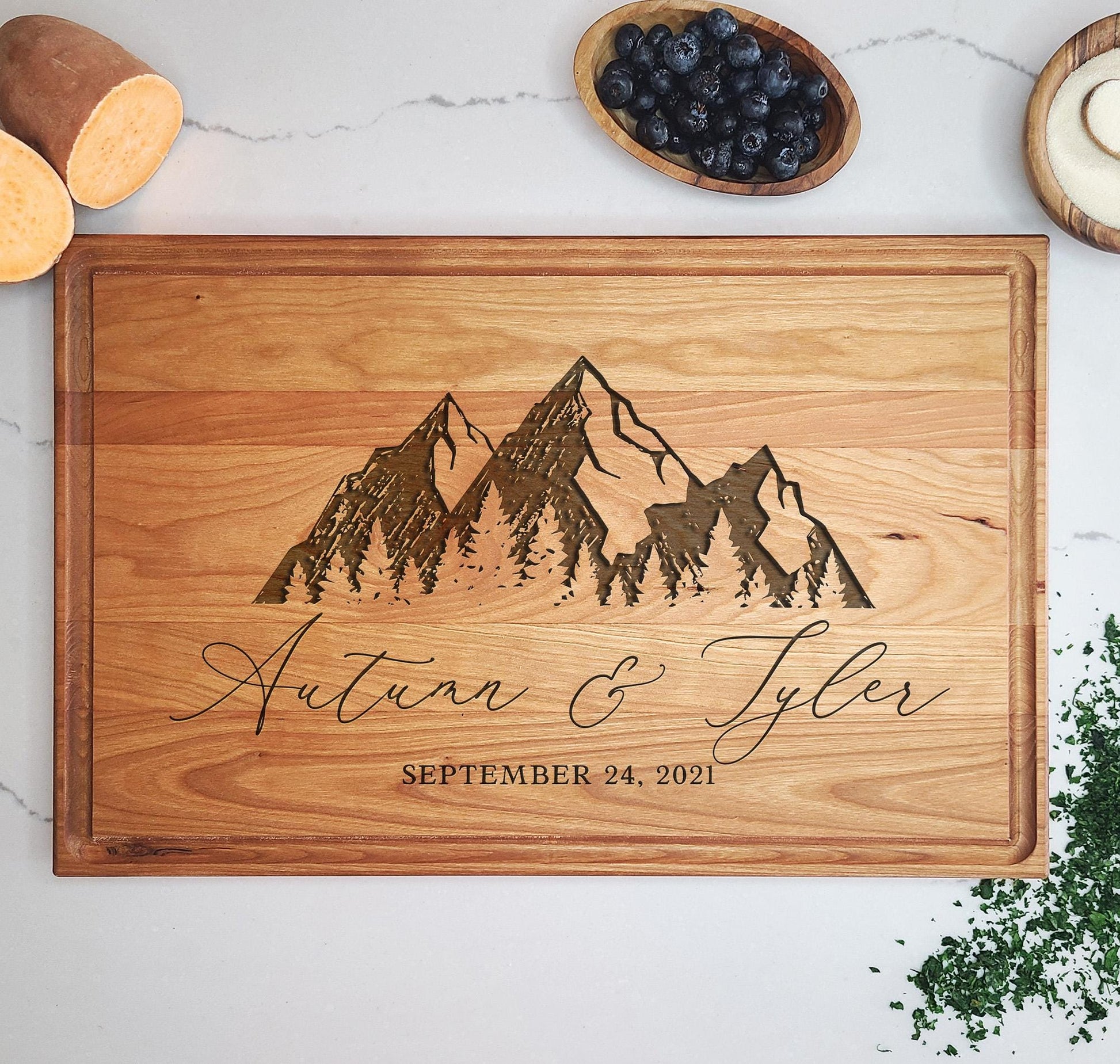 Engraved mountain hardwood cutting board