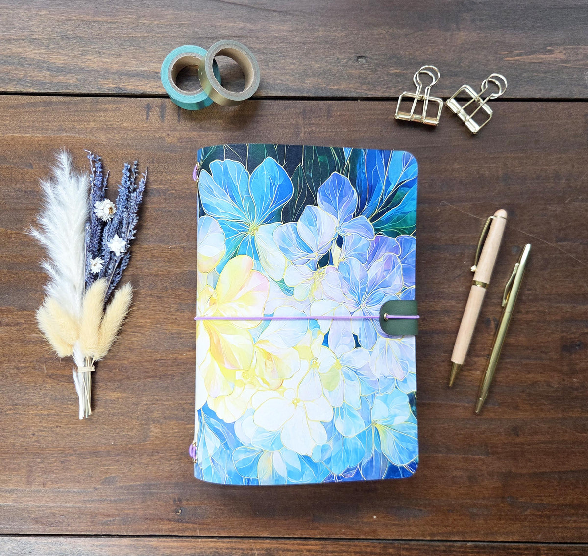 Glass Bouquet leather traveler's notebook cover