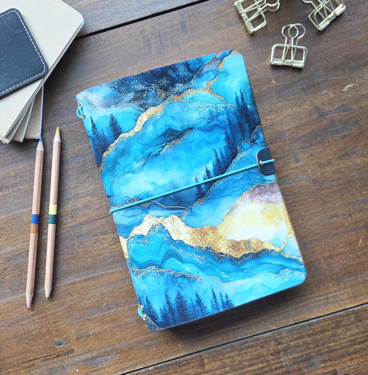 Agate Forest leather traveler's notebook cover – photo 13